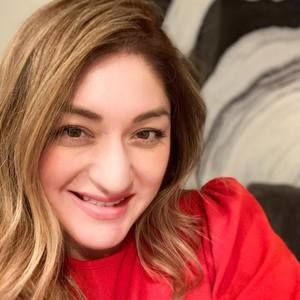 Meet your Posher, Adrianna